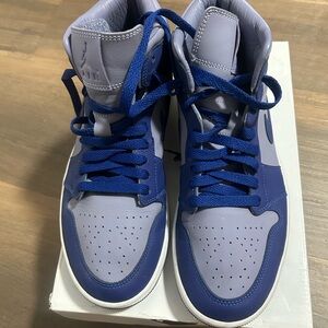 Women’s Air Jordan 1 Mid Se